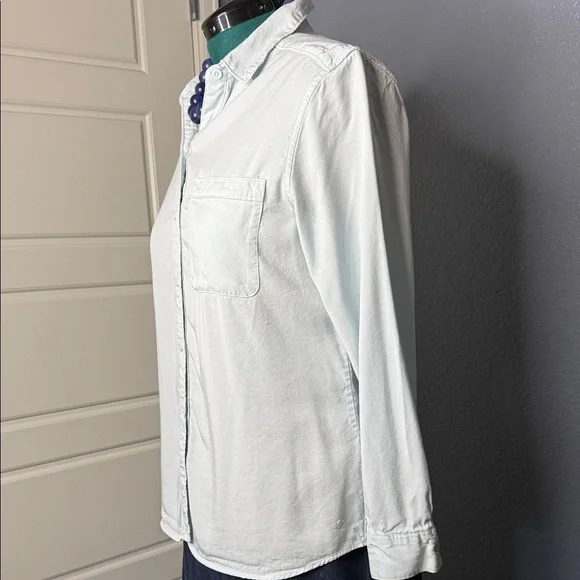 Eddie Bauer Light Blue Button Up Shirt Women’s L Tencel Rayon Soft Casual - Picture 4 of 11
